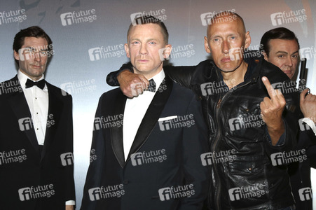 Enthüllung der James Bond Wachsfiguren bei Madame Tussauds Berlin