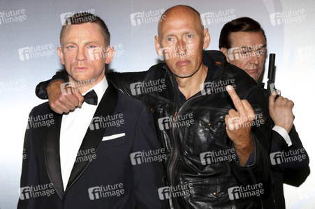 Enthüllung der James Bond Wachsfiguren bei Madame Tussauds Berlin
