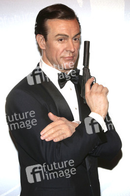 Enthüllung der James Bond Wachsfiguren bei Madame Tussauds Berlin