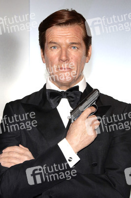 Enthüllung der James Bond Wachsfiguren bei Madame Tussauds Berlin