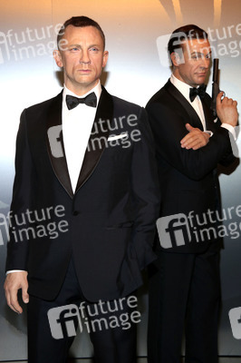 Enthüllung der James Bond Wachsfiguren bei Madame Tussauds Berlin