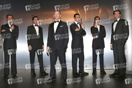 Enthüllung der James Bond Wachsfiguren bei Madame Tussauds Berlin