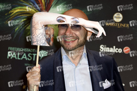 Weltpremiere von 'The One Grand Show' in Berlin