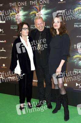 Weltpremiere von 'The One Grand Show' in Berlin
