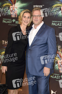 Weltpremiere von 'The One Grand Show' in Berlin