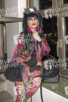 Weltpremiere von 'The One Grand Show' in Berlin