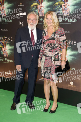 Weltpremiere von 'The One Grand Show' in Berlin
