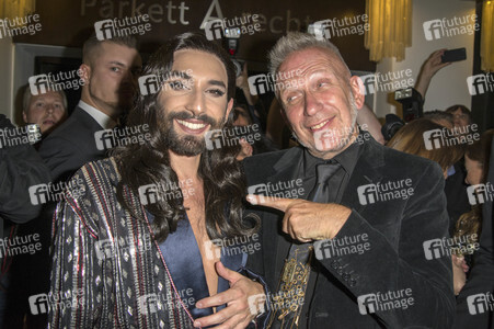 Weltpremiere von 'The One Grand Show' in Berlin
