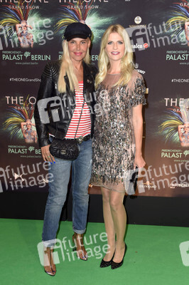 Weltpremiere von 'The One Grand Show' in Berlin