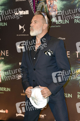 Weltpremiere von 'The One Grand Show' in Berlin