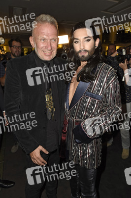 Weltpremiere von 'The One Grand Show' in Berlin