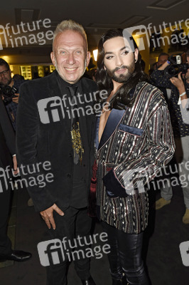 Weltpremiere von 'The One Grand Show' in Berlin