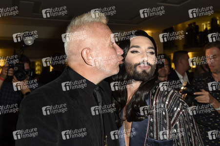 Weltpremiere von 'The One Grand Show' in Berlin