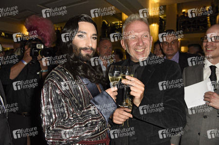Weltpremiere von 'The One Grand Show' in Berlin