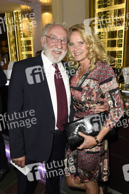 Weltpremiere von 'The One Grand Show' in Berlin