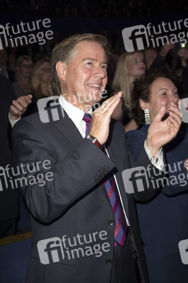 Weltpremiere von 'The One Grand Show' in Berlin