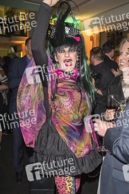 Weltpremiere von 'The One Grand Show' in Berlin