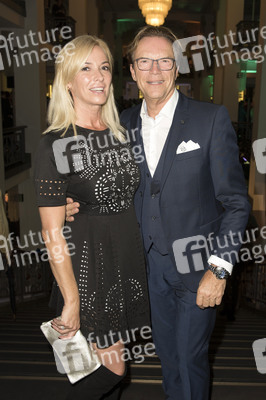 Weltpremiere von 'The One Grand Show' in Berlin