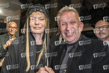 Weltpremiere von 'The One Grand Show' in Berlin
