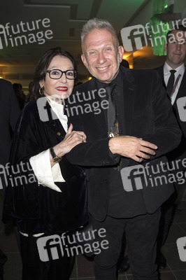 Weltpremiere von 'The One Grand Show' in Berlin