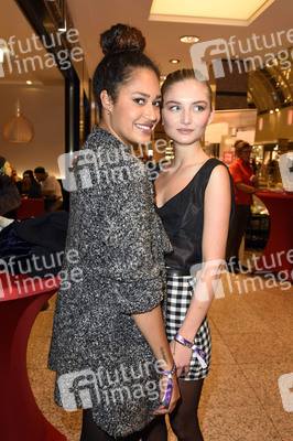 Late Night Shopping Party in Hamburg