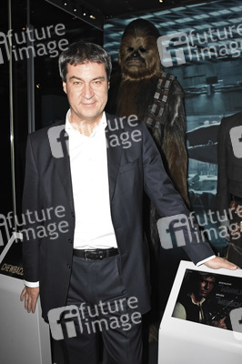 Markus Söder besucht 'Star Wars Identities' in München
