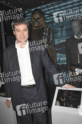 Markus Söder besucht 'Star Wars Identities' in München