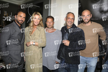 Vernissage 'Covered - The Story of a Blanket' in Hamburg