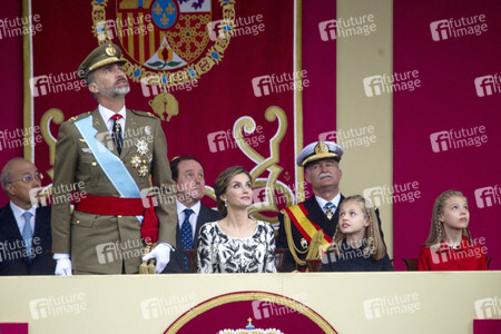 Militäparade zum Nationalfeiertag in Madrid