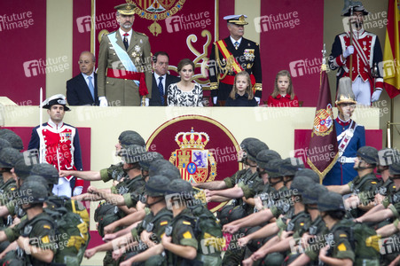 Militäparade zum Nationalfeiertag in Madrid