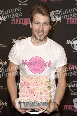 Pinktober Aktion im Hard Rock Cafe Berlin
