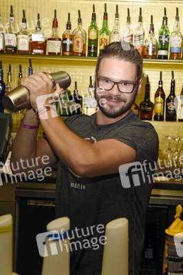 Pinktober Aktion im Hard Rock Cafe Berlin
