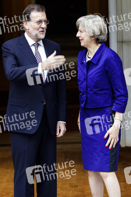 Mariano Rajoy empfängt Theresa May in Madrid