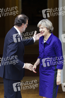 Mariano Rajoy empfängt Theresa May in Madrid