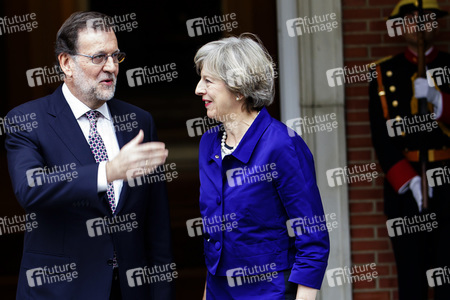 Mariano Rajoy empfängt Theresa May in Madrid