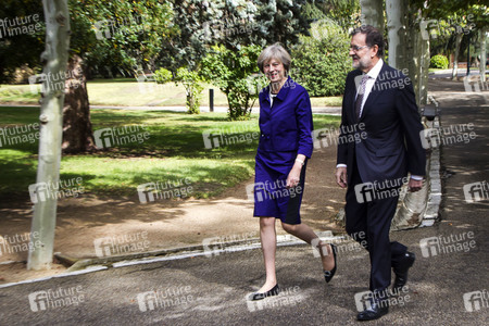 Mariano Rajoy empfängt Theresa May in Madrid