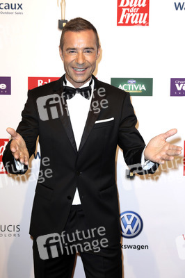 Goldene Bild der Frau 2016 in Hamburg