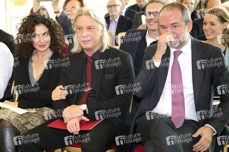Österreichisches Ehrenkreuzes für Harald Sicheritz in Wien