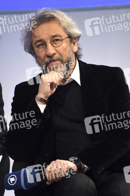 Can Dündar auf der Frankfurter Buchmesse 2016