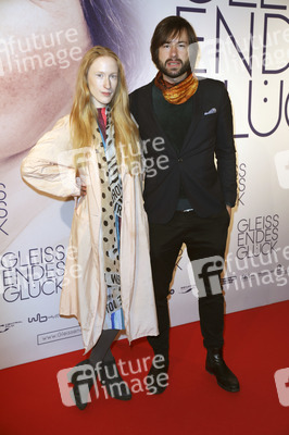 Filmpremiere 'Gleissendes Glück' in Berlin