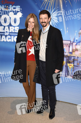 Premiere 'Disney On Ice - 100 Jahre voller Zauber' in München