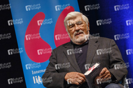 Tamara Dietl und Mario Adorf auf der lit.Cologne in Köln