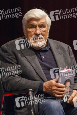Tamara Dietl und Mario Adorf auf der lit.Cologne in Köln