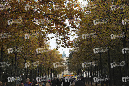 Das Brandenburger Tor in Berlin im Herbst