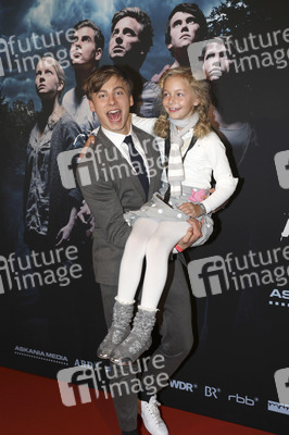 Filmpremiere 'Allein gegen die Zeit' in Berlin