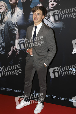 Filmpremiere 'Allein gegen die Zeit' in Berlin