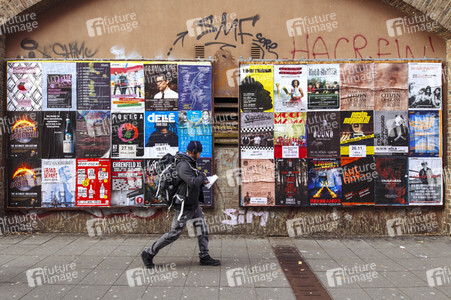 Symbolfoto Plakate