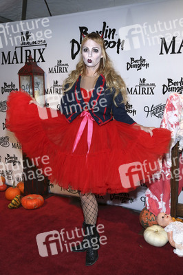 Halloween Party by Natascha Ochsenknecht in Berlin