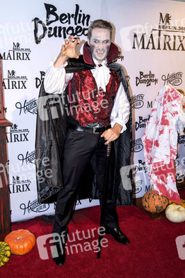 Halloween Party by Natascha Ochsenknecht in Berlin