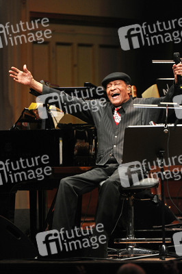 Konzert von Al Jarreau und der NDR Bigband in Hamburg